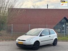 Ford Fiesta - 1.4-16V Ambiente | Nieuwe APK | Automaat | NAP | El. Ramen | Recent D. Riem vervangen | Ri