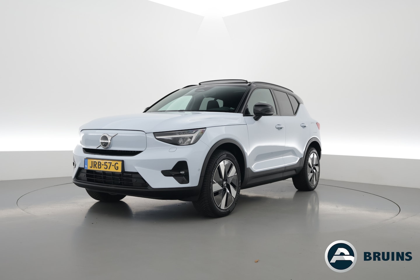 Volvo XC40 - Recharge Twin Ultimate 82 kWh | 536 km WLTP | Pano-dak | H&K Audio | 360 camera | Elek. S - AutoWereld.nl
