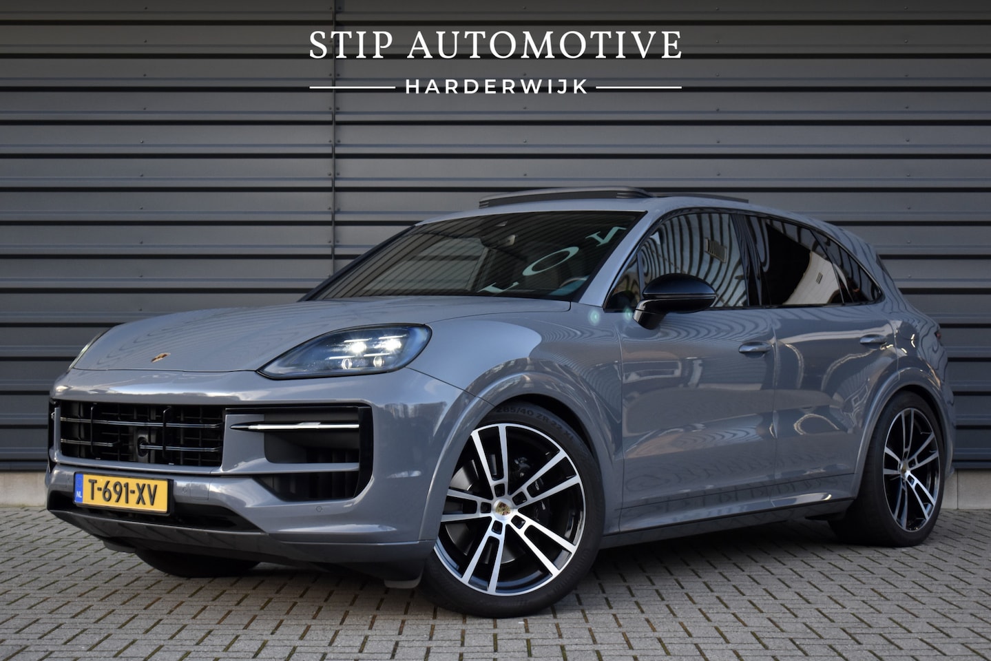 Porsche Cayenne - 3.0 E-Hybrid 470pk SportDesign | Pano | Bijrij. Display | Matrix | ACC | 22'' Wielen | Tre - AutoWereld.nl