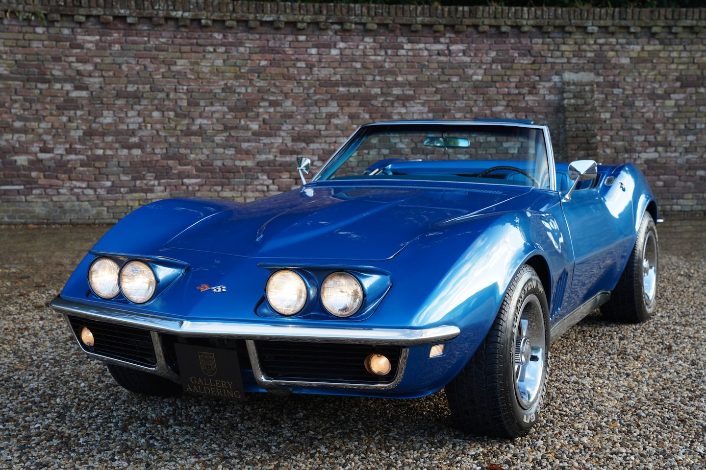 Corvette C3 - Convertible 327 Restored condition, Since 2007 in Europe, Finished in "LeMans Blue over Me - AutoWereld.nl