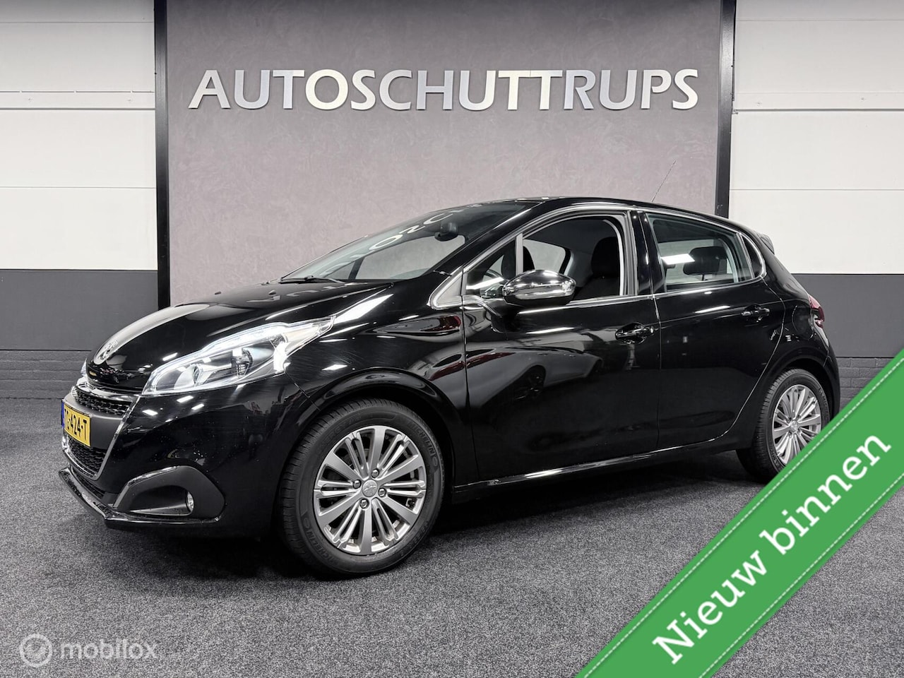 Peugeot 208 - 1.2 Allure NAVI / CARPLAY / LED / CRUISE / CLIMATE / LUXE - AutoWereld.nl