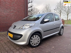 Peugeot 107 - 1.0-12V XS