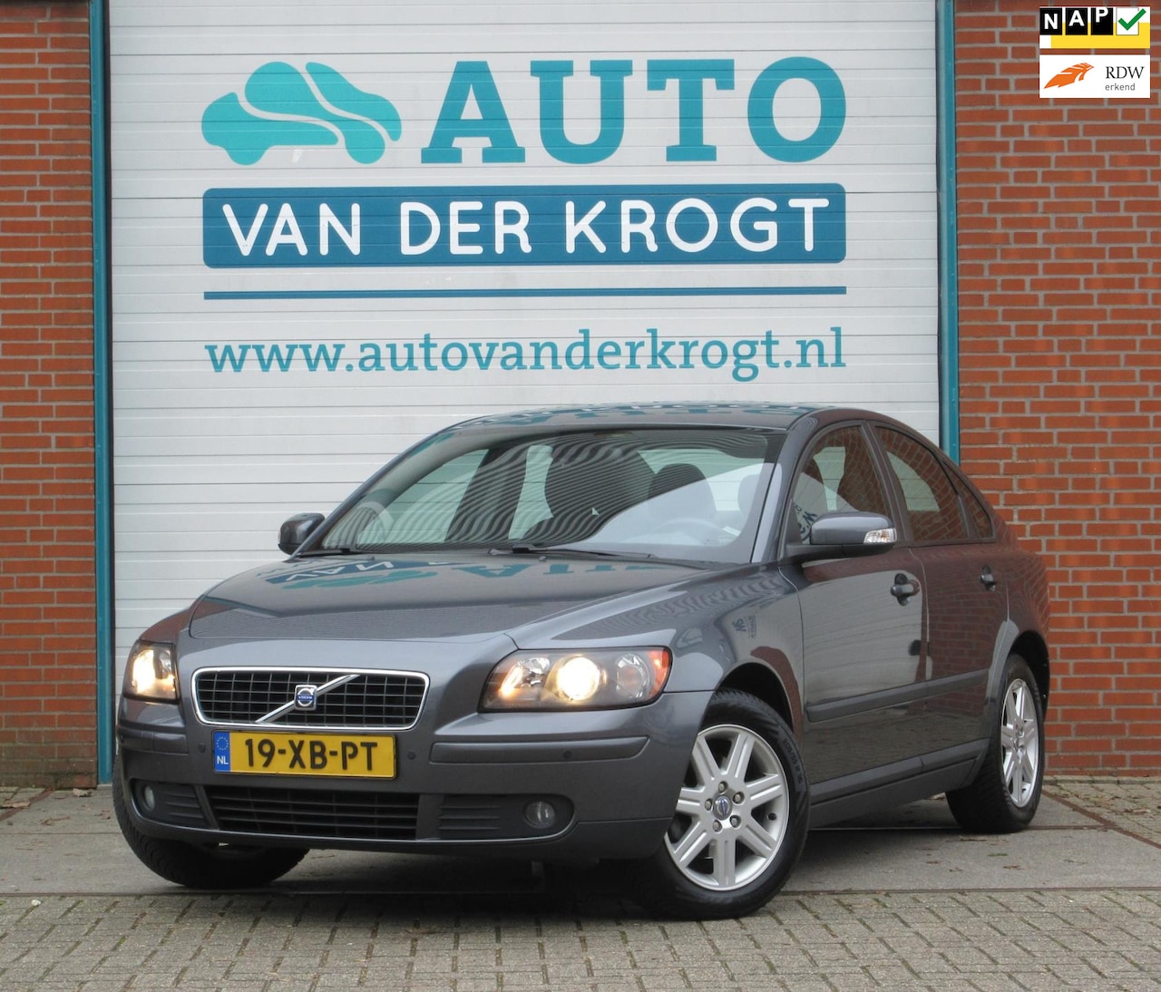Volvo S40 - 1.8 Edition I 1.8 Edition I, Trekhaak, Parkeerhulp, Airco, Cruise, APK 11-26 - AutoWereld.nl