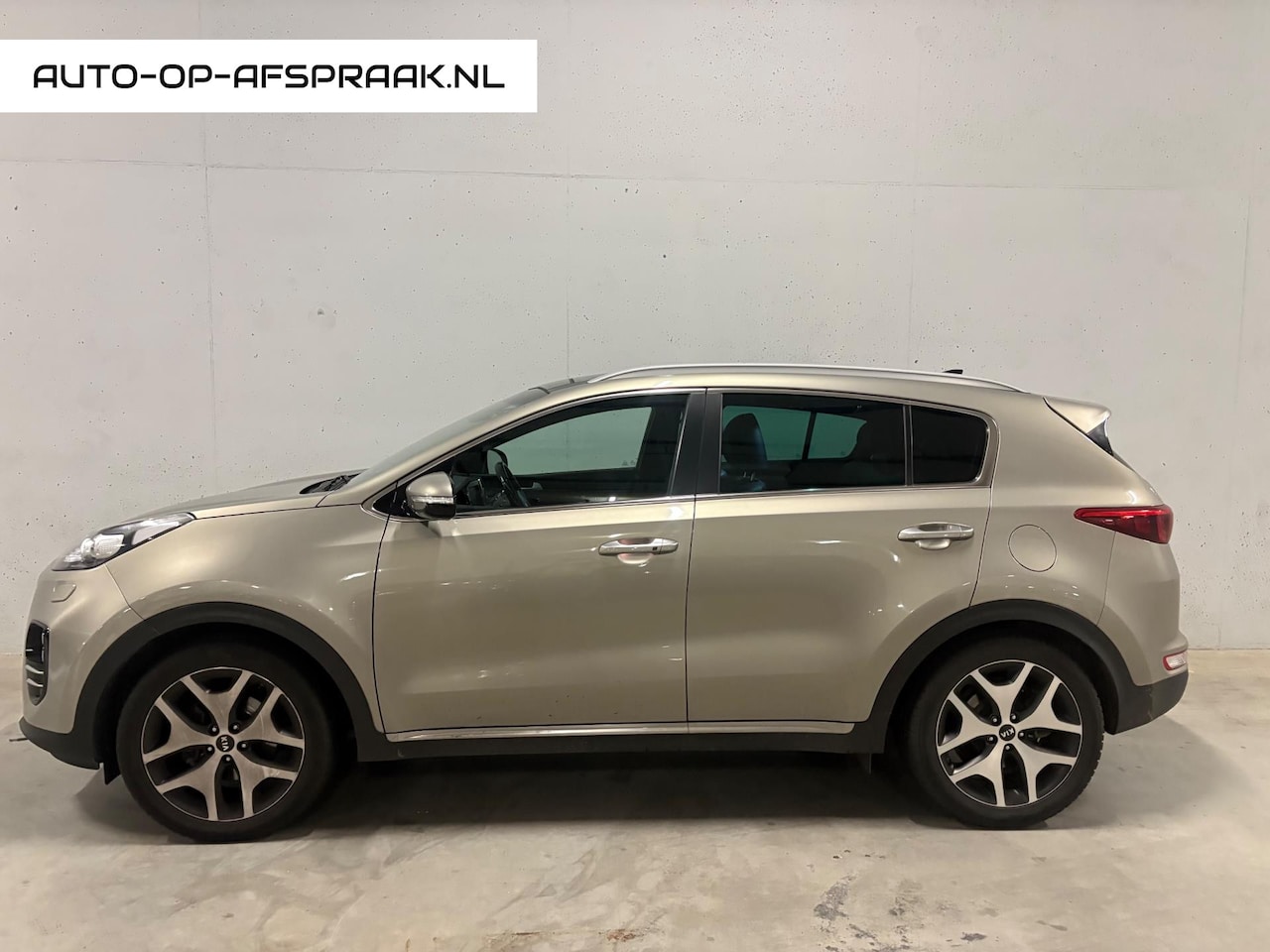 Kia Sportage - 1.6 T-GDI 4WD GT-Line PlusLine Pano Leer Navi - AutoWereld.nl