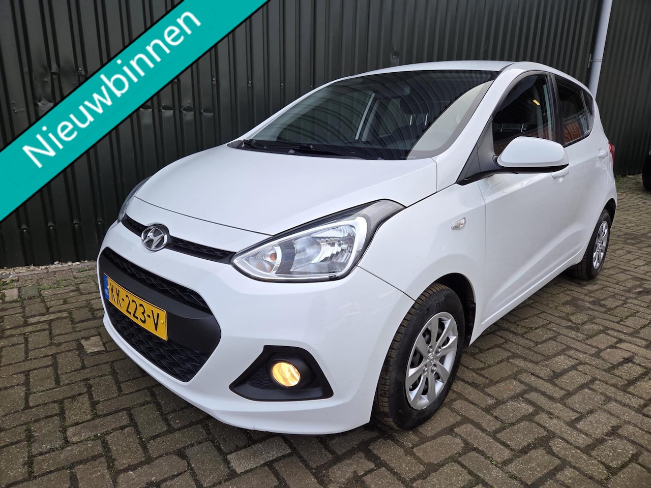 Hyundai i10 - 1.0i i-Motion Comfort dealer onderhouden - AutoWereld.nl