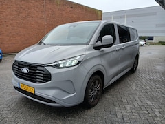 Ford Transit Custom - 320 2.5 PHEV L2H1 Limited L2H1 Rolstoelbus