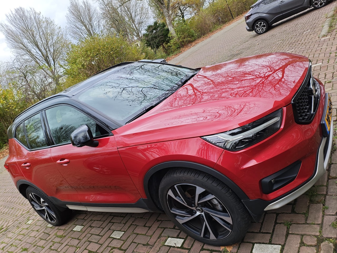 Volvo XC40 - 2.0 T5 AWD R-Design - AutoWereld.nl