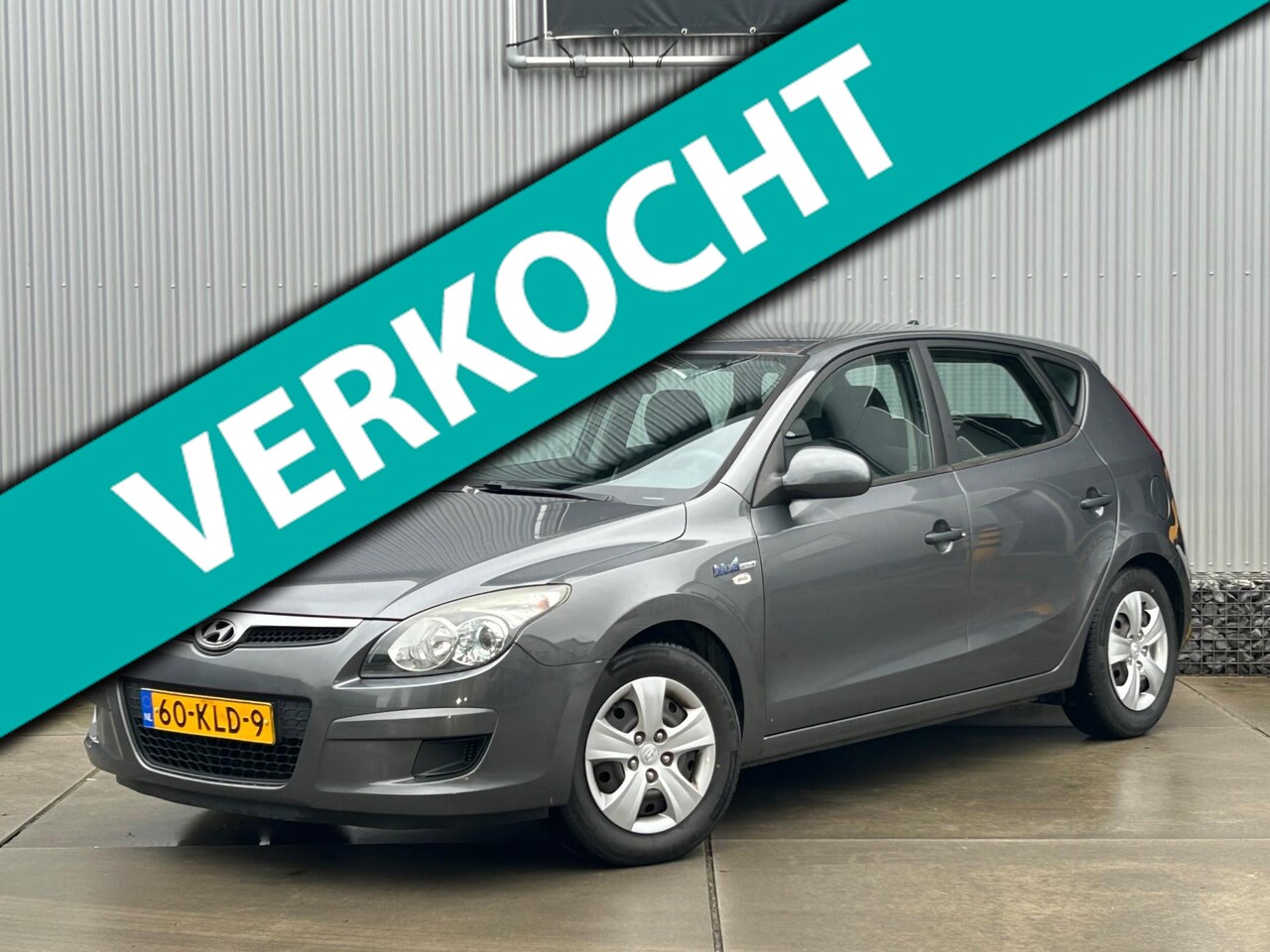 Hyundai i30 - 1.4i Blue Active Cool 1.4i Blue Active Cool, Airco, dealer onderhouden - AutoWereld.nl