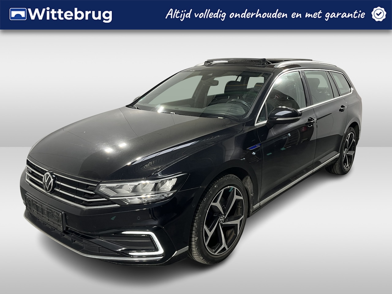 Volkswagen Passat Variant - 1.4 TSI PHEV GTE Business / AUTOMAAT/ PANO/ TREKHAAK/ APP-CONNECT/ STOELVERWARM./ KEYLESS/ - AutoWereld.nl