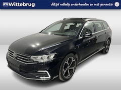 Volkswagen Passat Variant - 1.4 TSI PHEV GTE Business / AUTOMAAT/ PANO/ TREKHAAK/ APP-CONNECT/ STOELVERWARM./ KEYLESS/