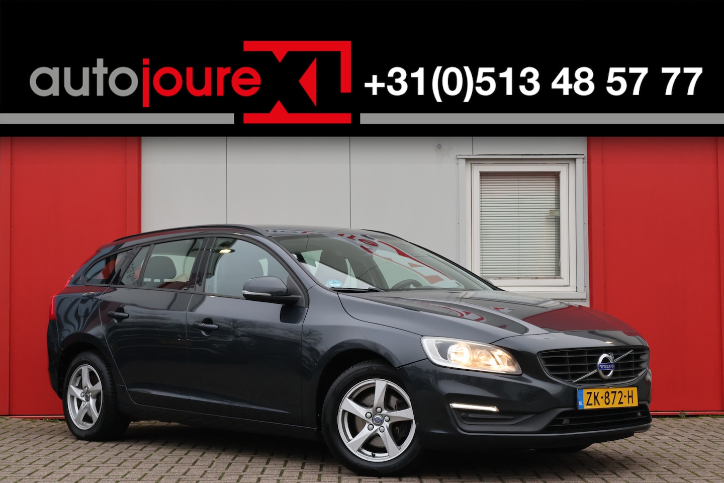 Volvo V60 - 2.0 D2 Summum | Leder | Camera | Trekhaak | - AutoWereld.nl