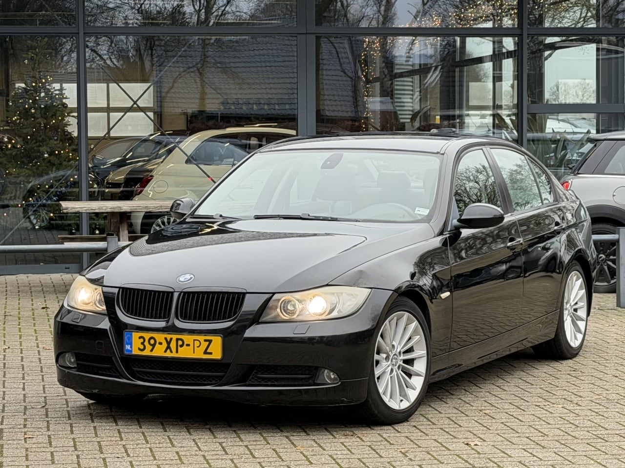 BMW 3-serie - 320i High Executive EERST LEZEN DAN REAGEREN Clima/Cruise/Xenon/Leer/LM-Velgen - AutoWereld.nl