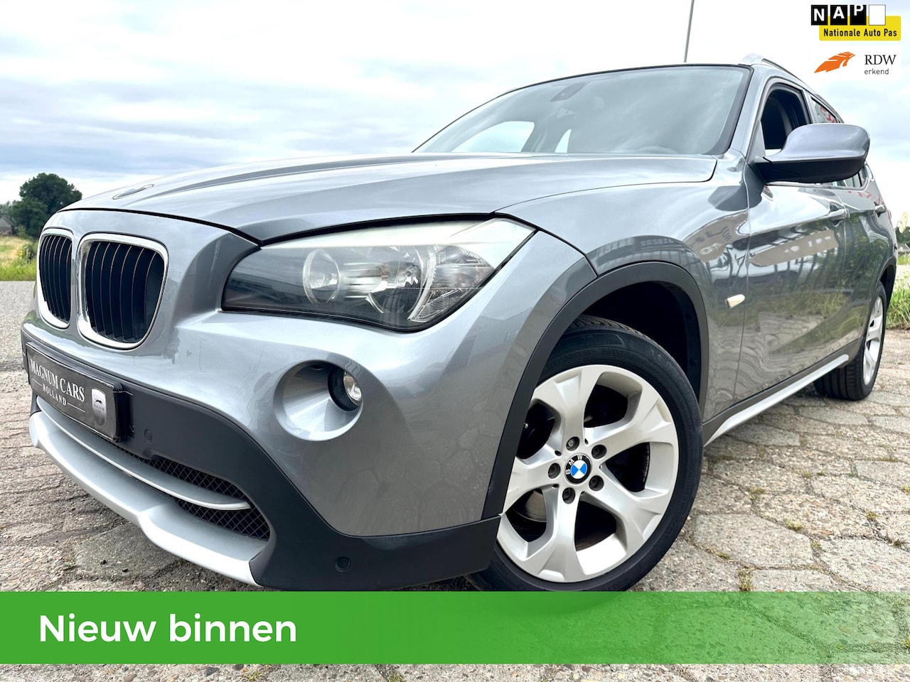 BMW X1 - Executive18i NAP 5Drs, Navi, Trekhaak, Velgen, Airco... - AutoWereld.nl