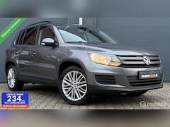 Volkswagen Tiguan - 1.4 TSI Sport&Style DSG Navi+/Trekhaak/Clima