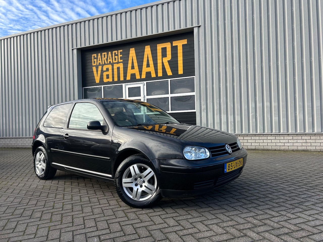 Volkswagen Golf - 1.6-16V Highline | CLIMATE | CRUISE | SCHERM | DUBBELE UITLAAT | - AutoWereld.nl