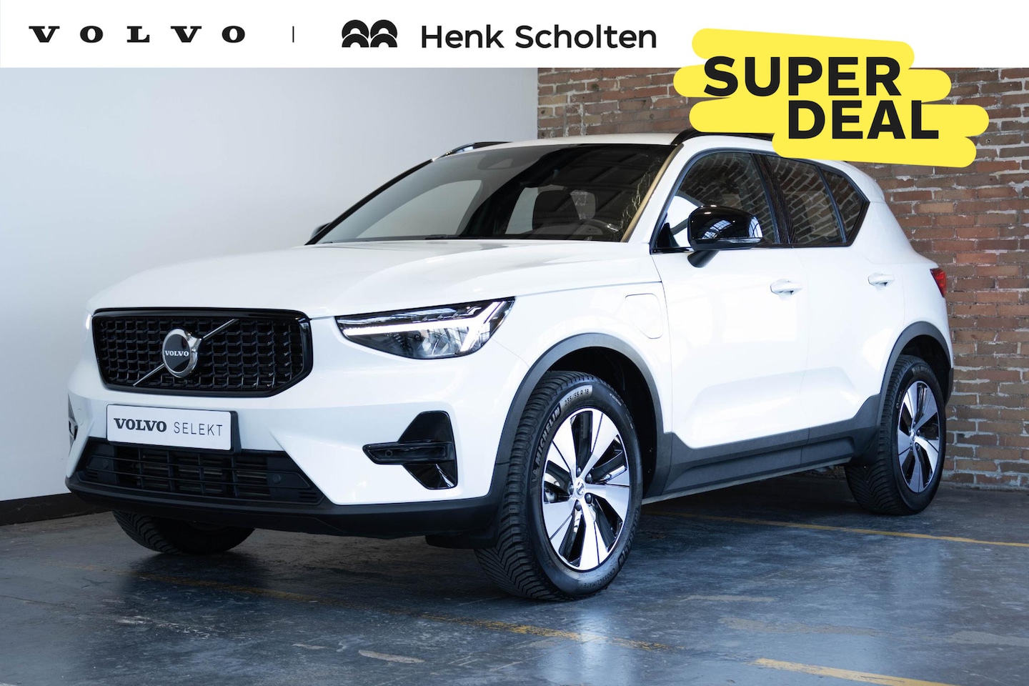 Volvo XC40 - T5 Automaat Plug-in hybrid Plus Dark | Trekhaak | Premium Audio By Harman/Kardon | Elektri - AutoWereld.nl