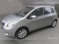 Toyota Yaris - 1.3 VVTi Executive Airco/Navigatie/APK 13-9-26