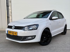 Volkswagen Polo - 1.2 I Life I Pano I Stoelverwarming I Carplay I PDC