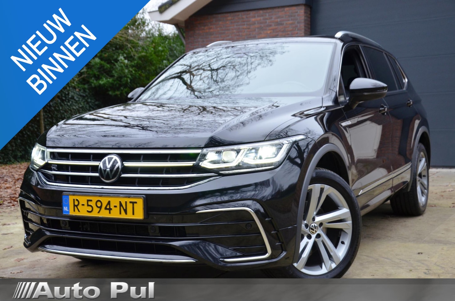 Volkswagen Tiguan Allspace - 1.5 TSI R-Line Business+ 7 Persoons Automaat/Navi/Pdc/Ecc/Achteruitrijcamera/Panoramadak/S - AutoWereld.nl