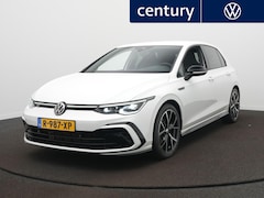 Volkswagen Golf - 1.5 eTSI R-Line Business / Adap. Cruise / Stoelverwarming / 18 Inch