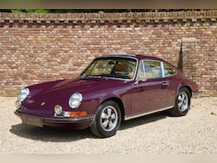 Porsche 911 - Urmodell 2.4 E Ölklappe Ordered new from the factory with the leather-trimmed four-bar ste