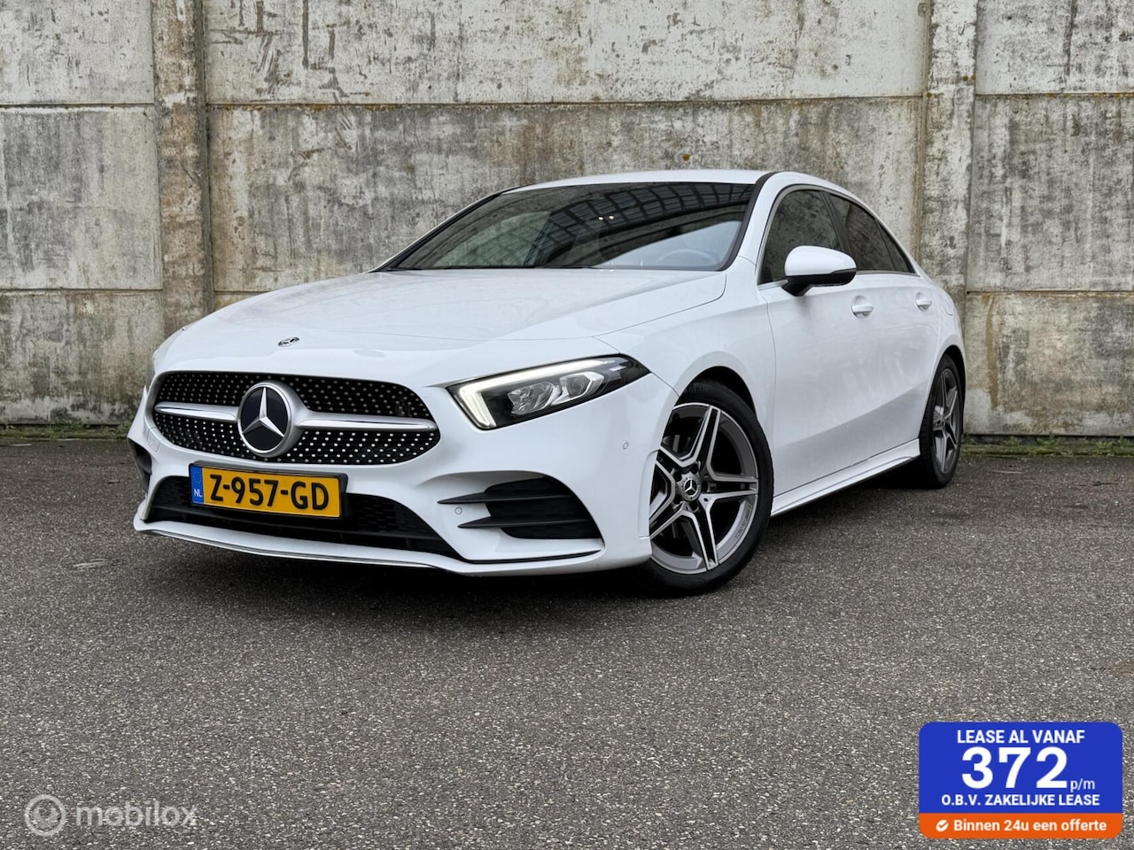 Mercedes-Benz A-klasse - 200 AMG/Carplay/Cruise/Ambient/Trekhaak/Cam/Led - AutoWereld.nl