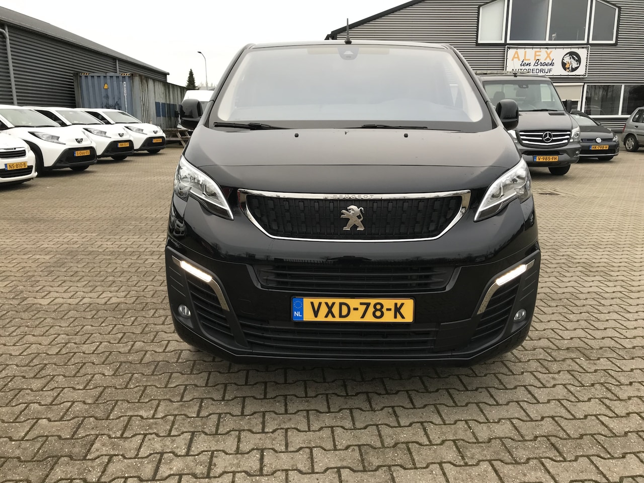 Peugeot Expert - 2.0 BlueHDi 145 L3 2.0 BlueHDi 145 L3 - AutoWereld.nl