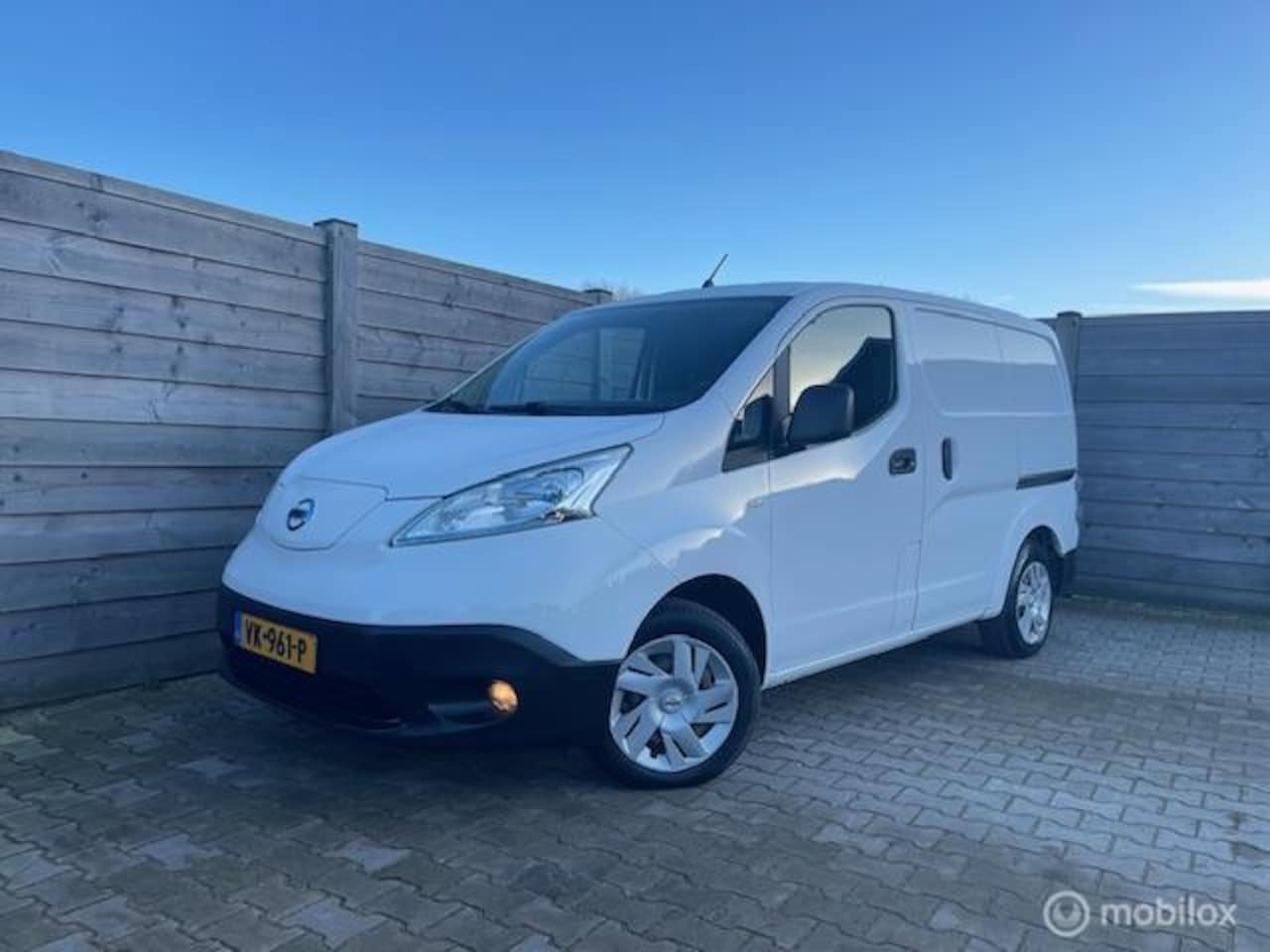 Nissan e-NV200 - bestel Business 2xSchuifdeur-CruiseC-Airco - AutoWereld.nl