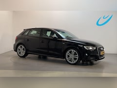 Audi A3 Sportback - 30 TFSI Sport S Line Edition LED Leder-Stof Navigatie Parkeersensoren