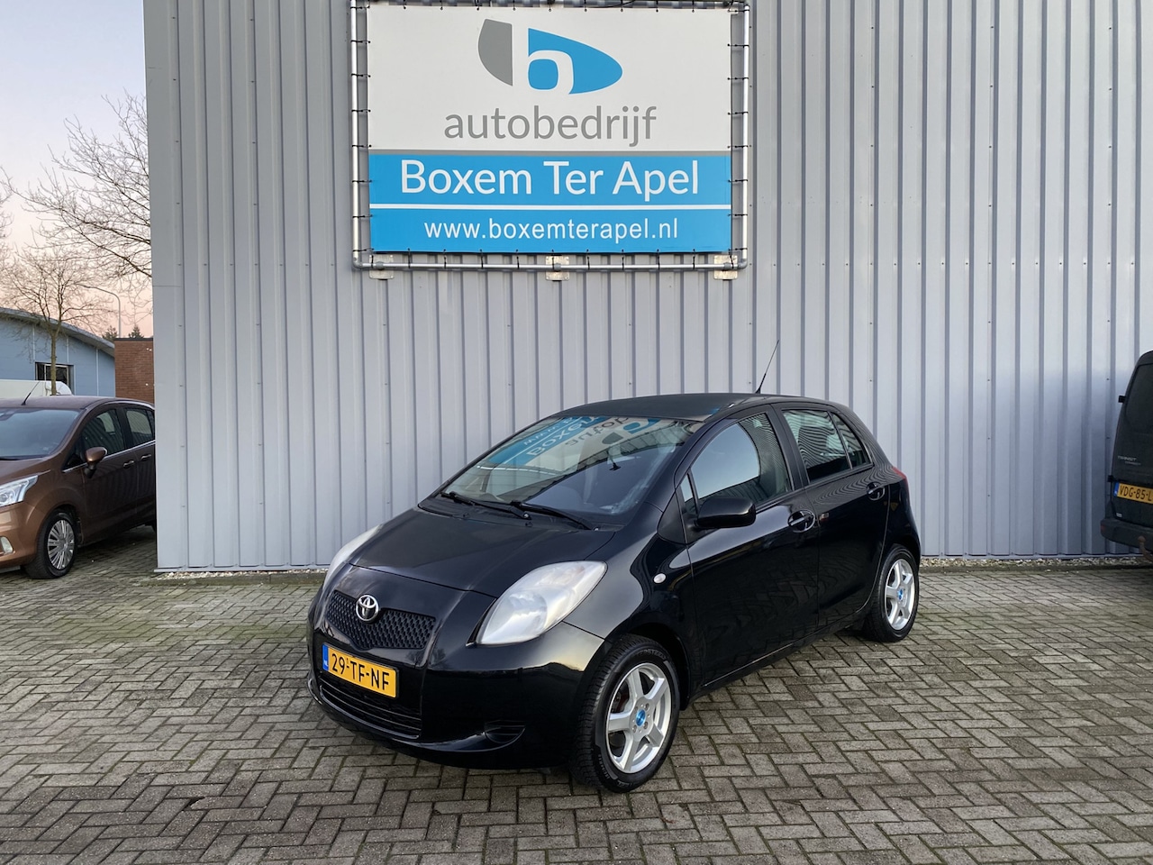 Toyota Yaris - 1.3 VVTi Sol - Airco - Afn. trekhaak - LM velgen - AutoWereld.nl