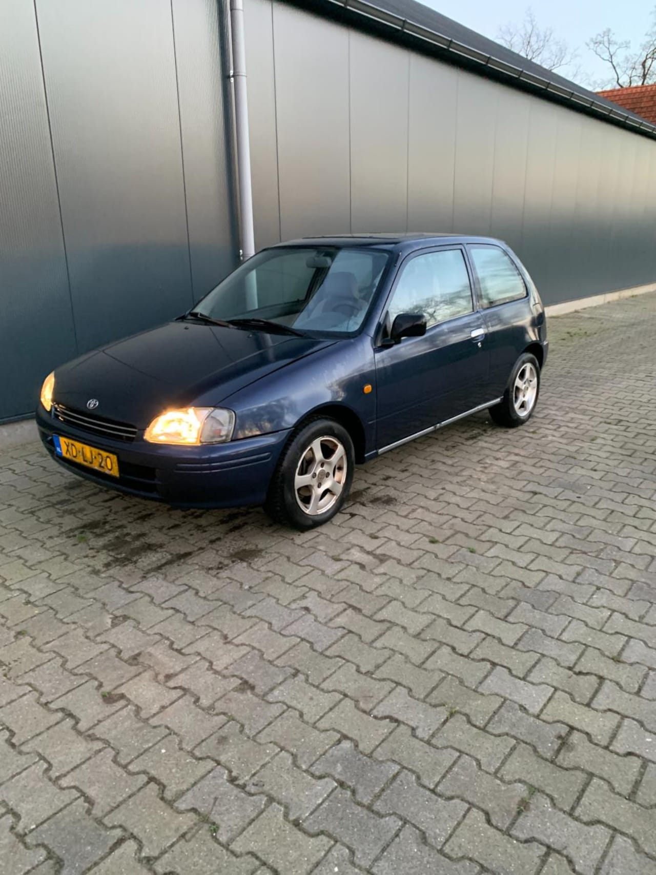 Toyota Starlet - 1.3-16V GLi 1.3-16V GLi - AutoWereld.nl