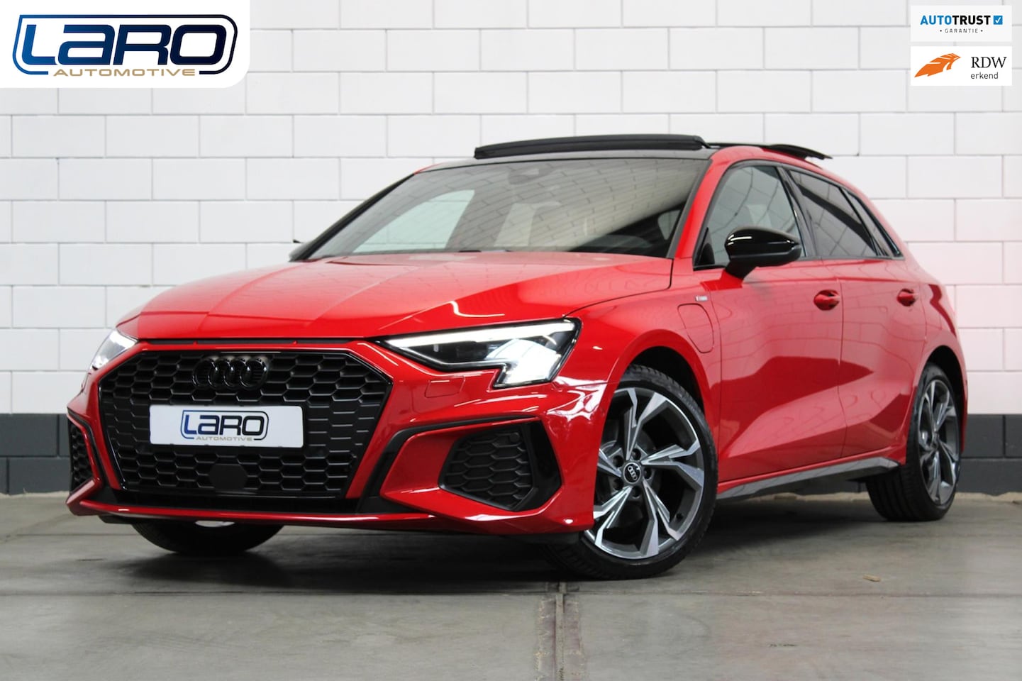 Audi A3 Sportback - 40 TFSI e S-Line | Pano B&O S3 Sfeer Matrix Cam Keyless BTW CarPlay - AutoWereld.nl