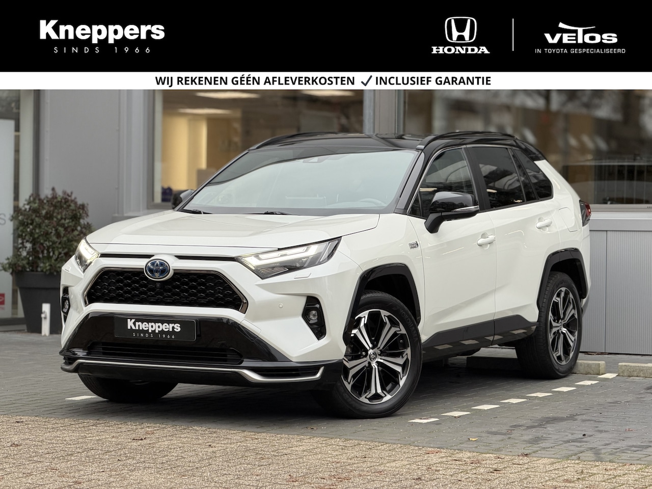 Toyota RAV4 - 2.5 Plug-in Hybrid AWD Bi-Tone Plus | GEEN AFLEVERKOSTEN |  Trekhaak, JBL Audio, Head-up d - AutoWereld.nl