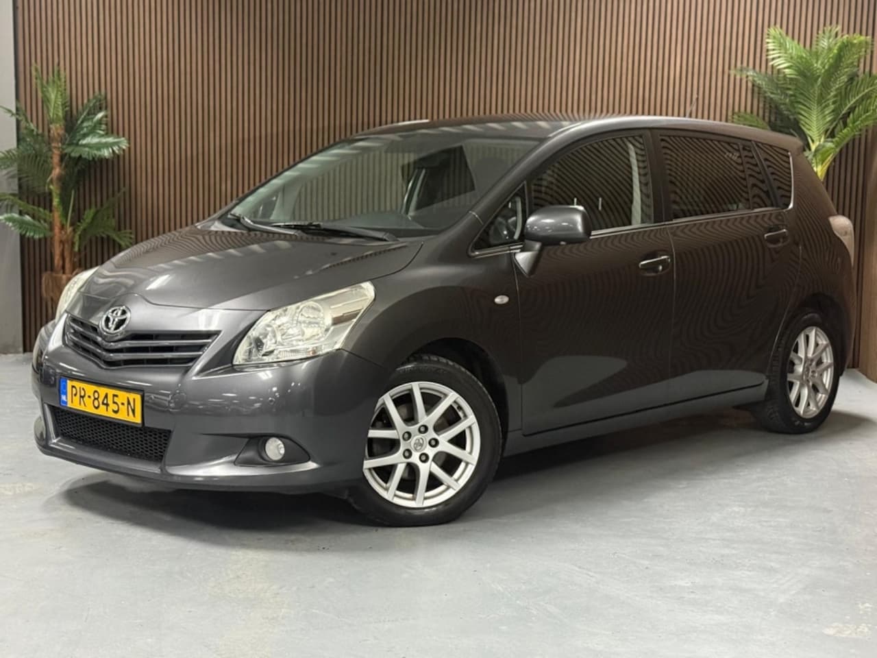 Toyota Verso - 1.8 VVT-i Business 1.8 VVT-i Business - AutoWereld.nl
