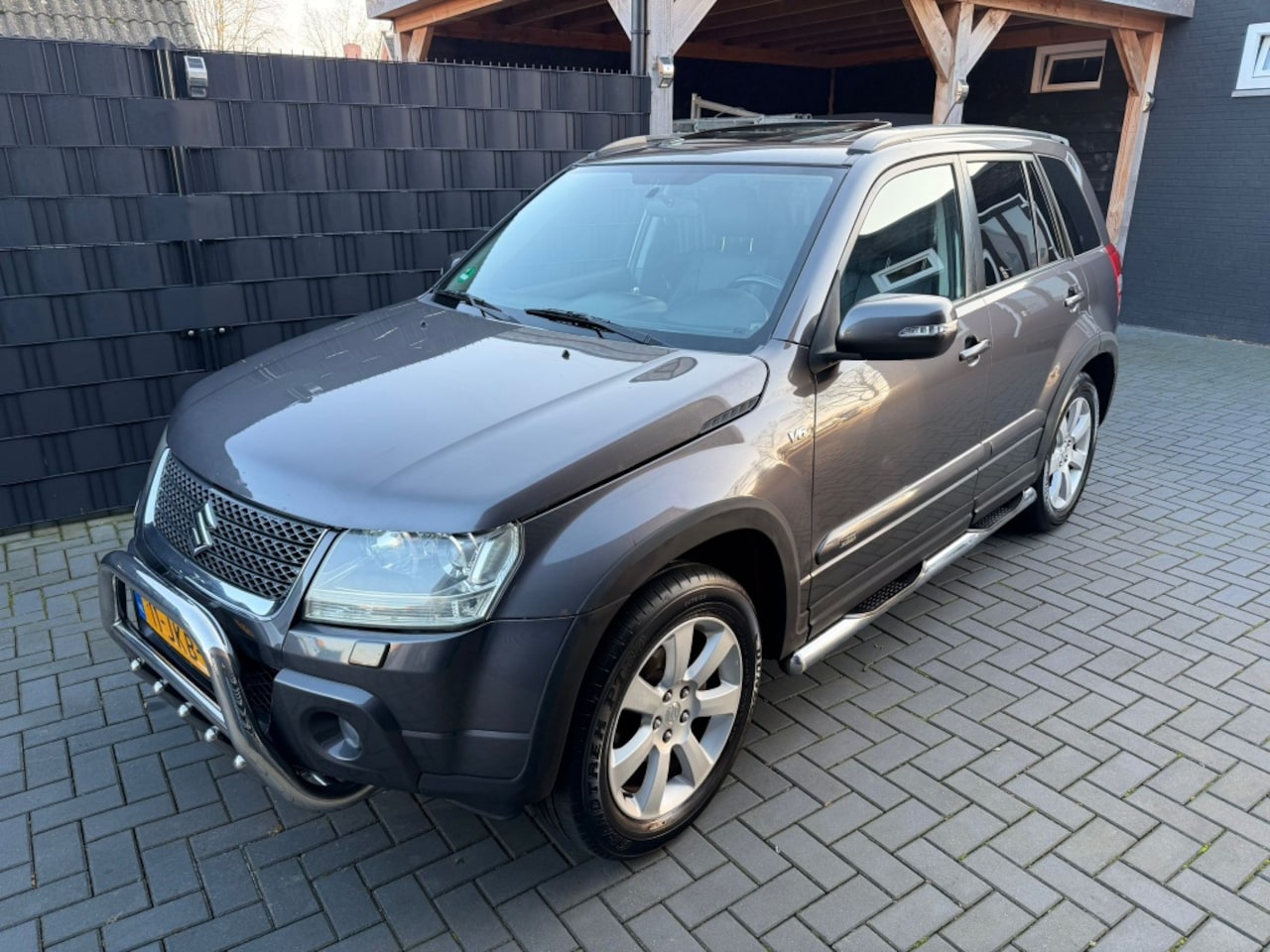 Suzuki Grand Vitara - 3.2 V6| AUTOMAAT| 4X4| LEER| CLIMA| TREKHAAK| NAP - AutoWereld.nl