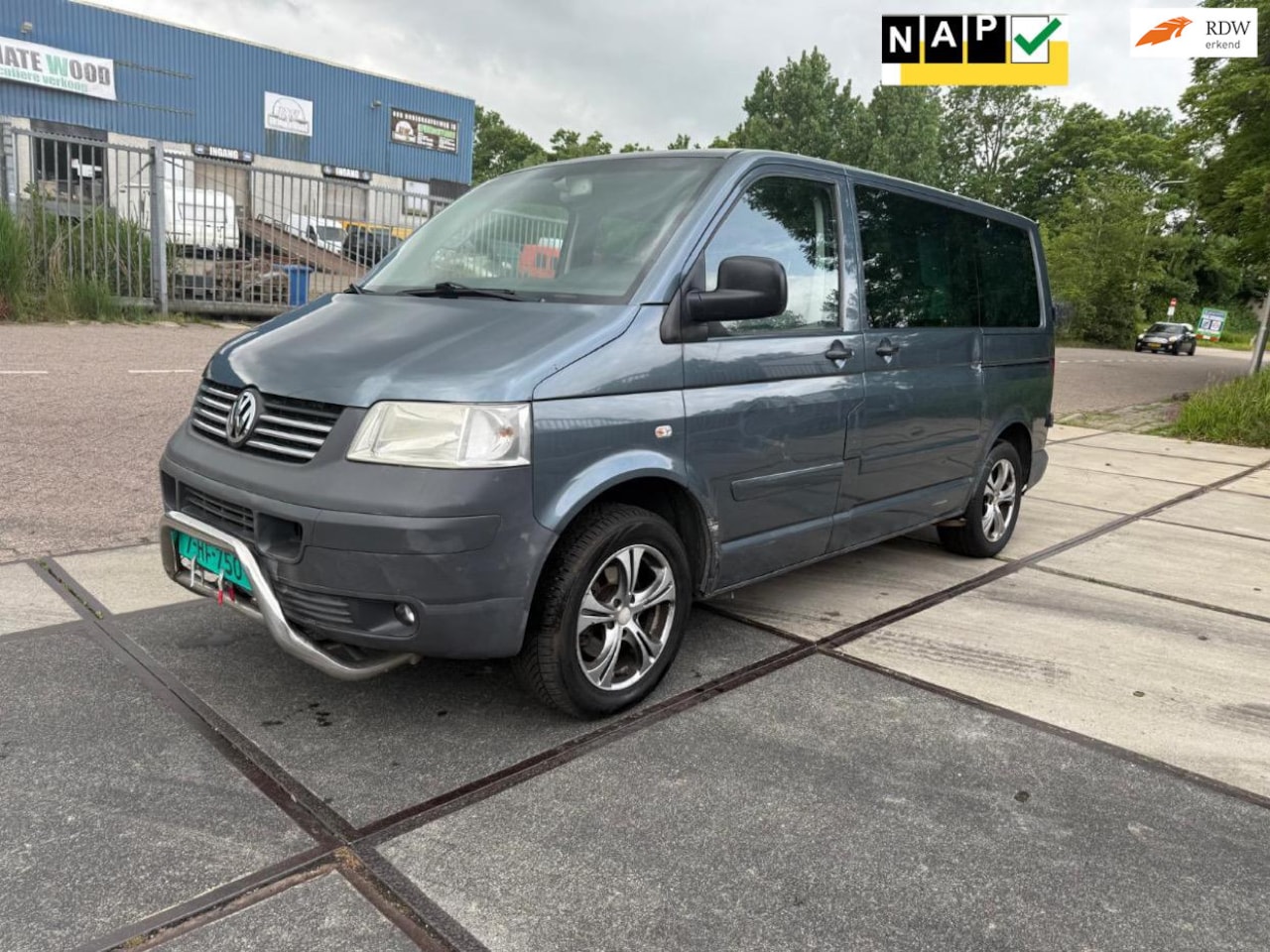 Volkswagen Transporter - 2.5 TDI 300 Trendline DC 2.5 TDI 300 Trendline DC - AutoWereld.nl