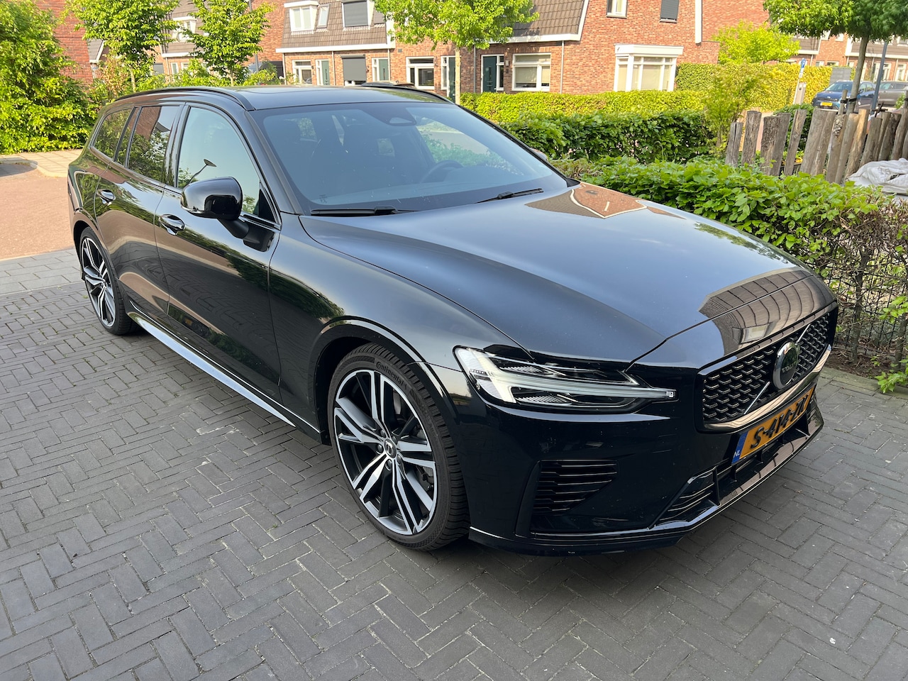 Volvo V60 - 2.0 T6 Recharge AWD Plus Dark - AutoWereld.nl