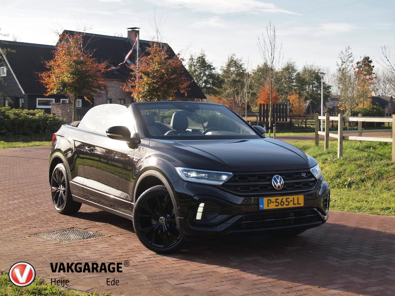 Volkswagen T-Roc Cabrio - 1.5 TSI R-Line | Nieuw Model | Black Optic Pakket | Camera | NL-Auto | - AutoWereld.nl