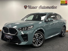 BMW X2 - SDrive20i*Mild-Hybride*M-Pakket*Automaat*Winter-Pakket*Alcantara*Camera*Apple-Carplay*Harm