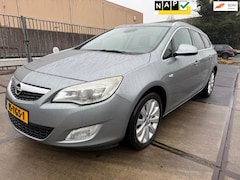 Opel Astra Sports Tourer - 1.4 Turbo Cosmo
