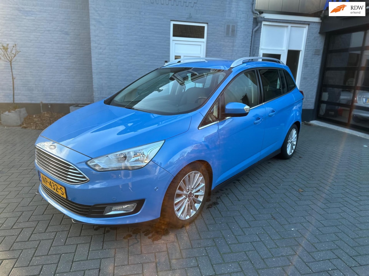 Ford Grand C-Max - 1.0 Titanium | TREKHAAK | NAVI | CAMERA | - AutoWereld.nl