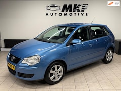 Volkswagen Polo - 1.4-16V Sportline 5D 2006 Airco/Elek Pakket