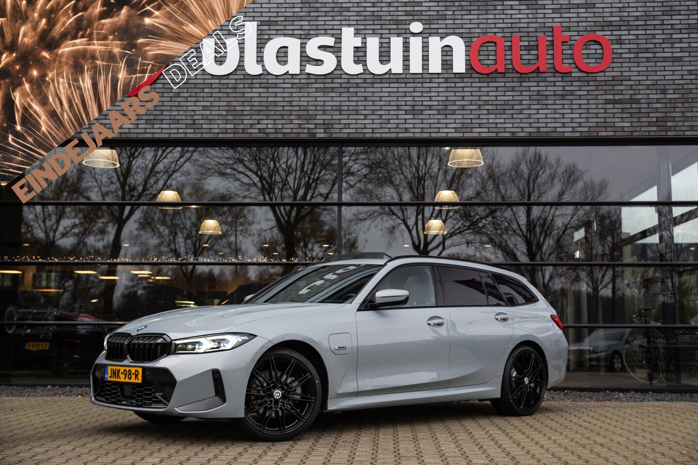 BMW 3-serie Touring - 330e xDrive M-Sport , Panoramadak, Keyless entry, Head-up display, - AutoWereld.nl