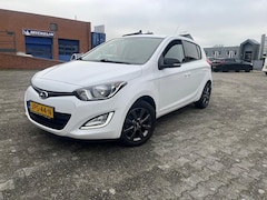 Hyundai i20 - 1.2i , Aico, Cruisec., Bovag garantie 12 maanden