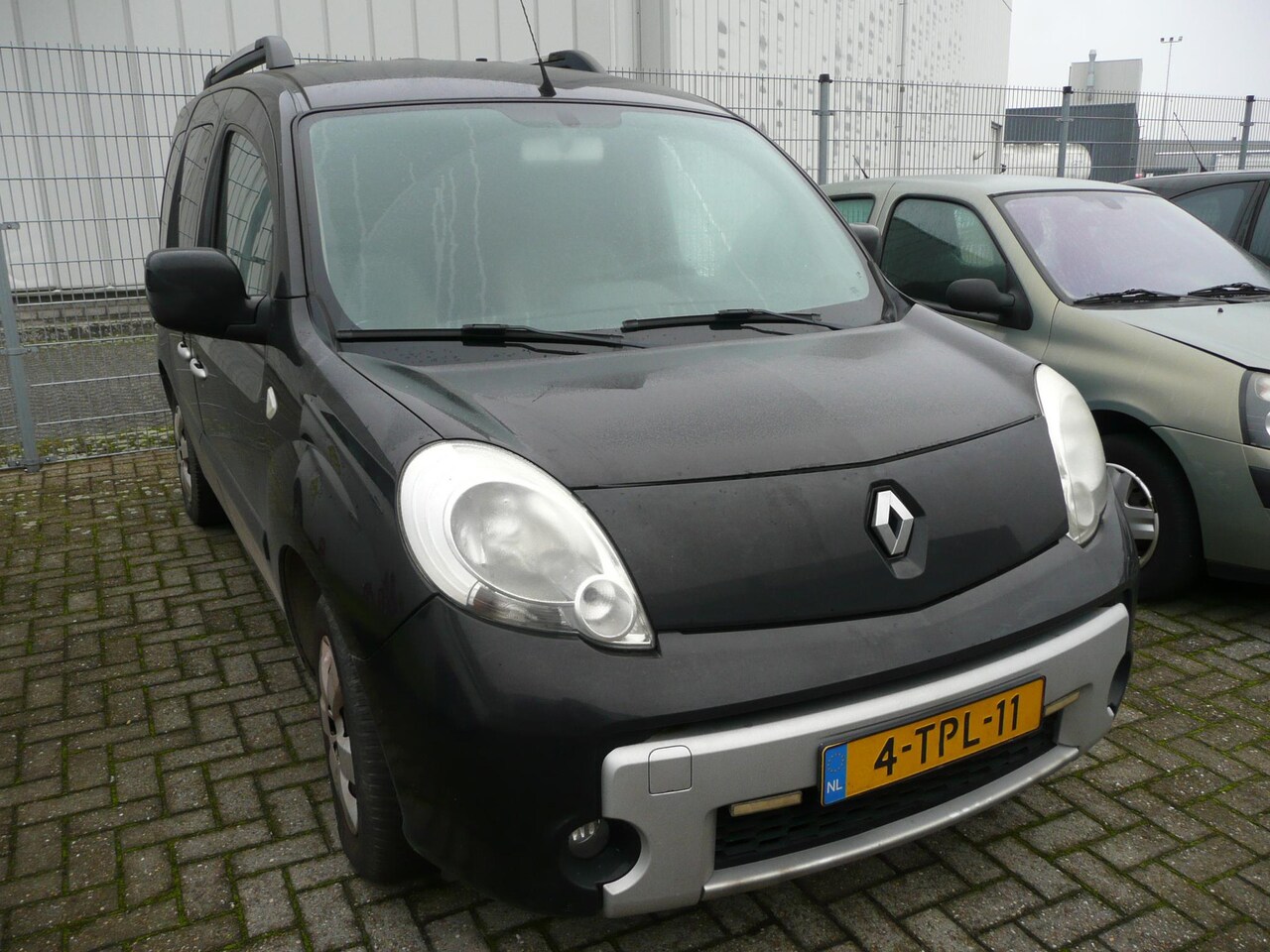 Renault Kangoo Family - 1.6-16V Privilège CRUISE CONTROLE/ AIRCO/ TREKHAAK/ DAKRAILS/ ETC... RIJKLAAR! WORDT VERWA - AutoWereld.nl