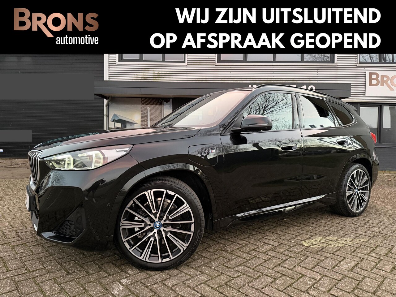 BMW X1 - xDrive30e 20 inc l Pano l Zeer luxe l Hybrid - AutoWereld.nl