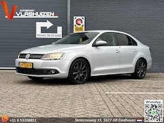 Volkswagen Jetta - 1.2 TSI Comfort Executive Line | Climate | Cruise | Navi | PDC |