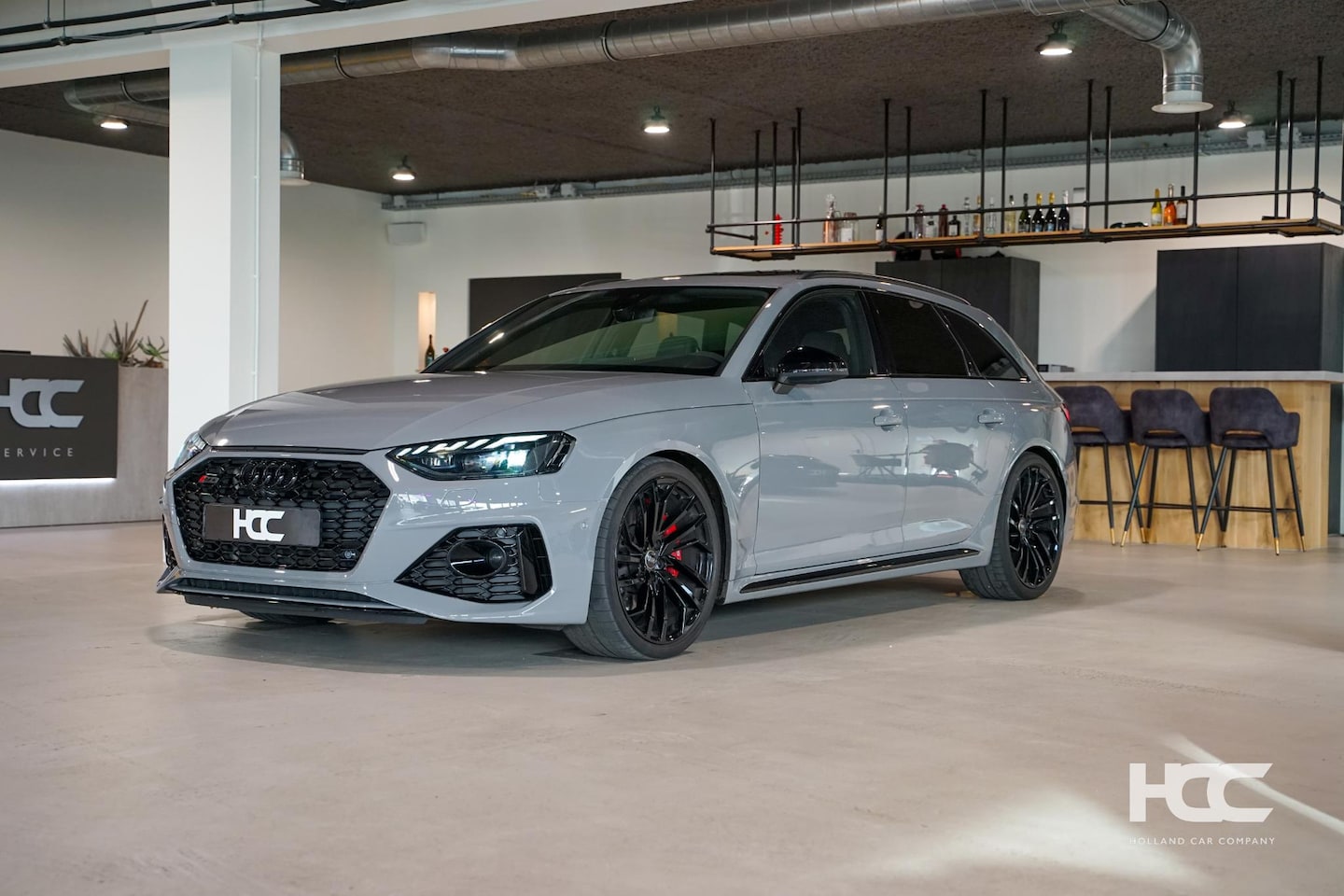 Audi RS4 - Nardo | Pano | Zwart optiek - AutoWereld.nl