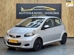 Toyota Aygo - 1.0-12V Comfort Navigator/BJ2011/NAVI/ELEKRAMEN/STUURBEKR