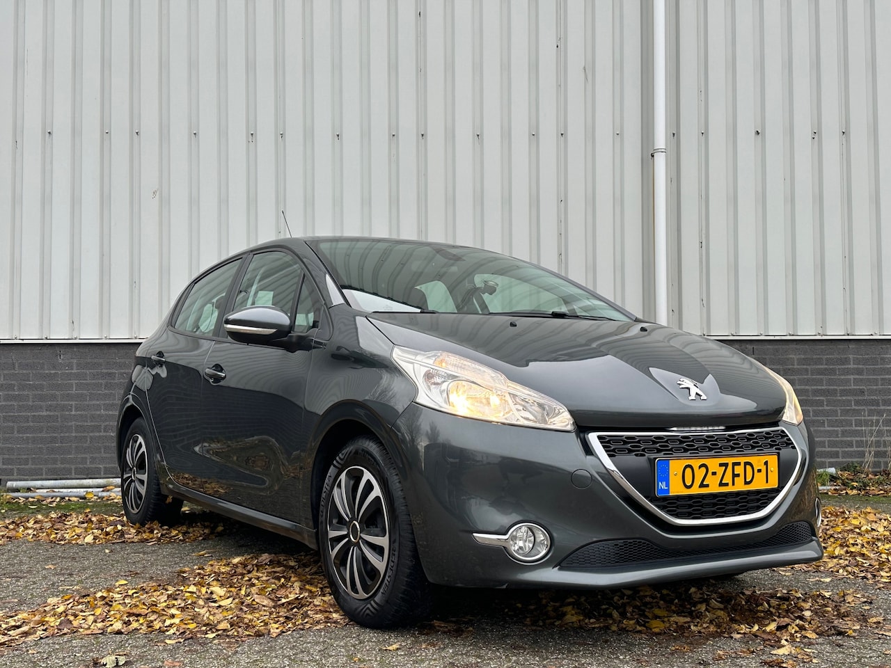 Peugeot 208 - 1.2 VTi Envy Dealer onderhouden Nap - AutoWereld.nl